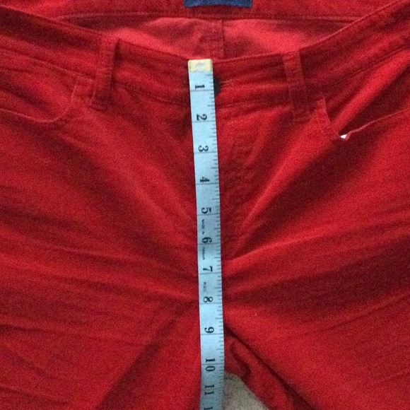 Fun red pants - Picture 6 of 6